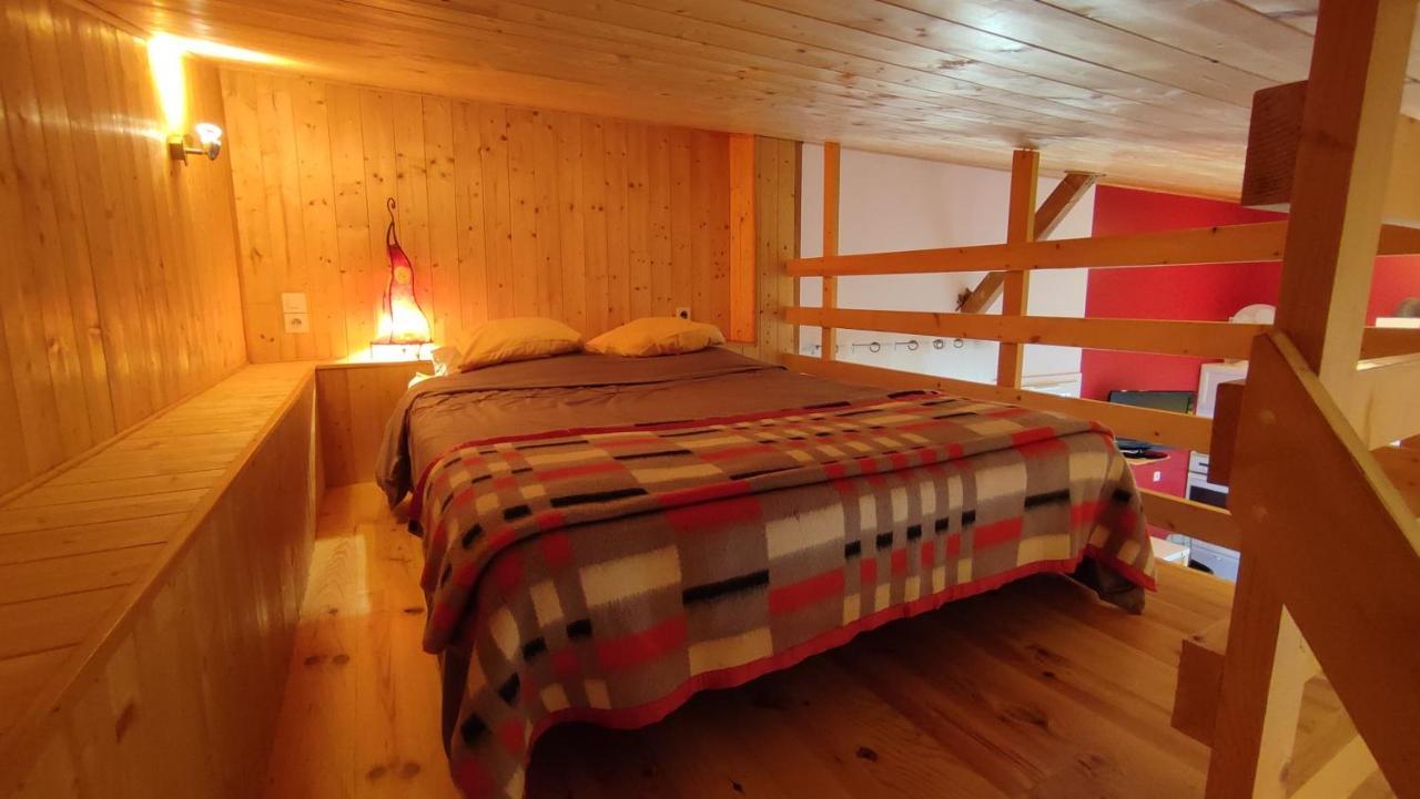 Le Domaine De Laurolie Otel Gaujacq Dış mekan fotoğraf